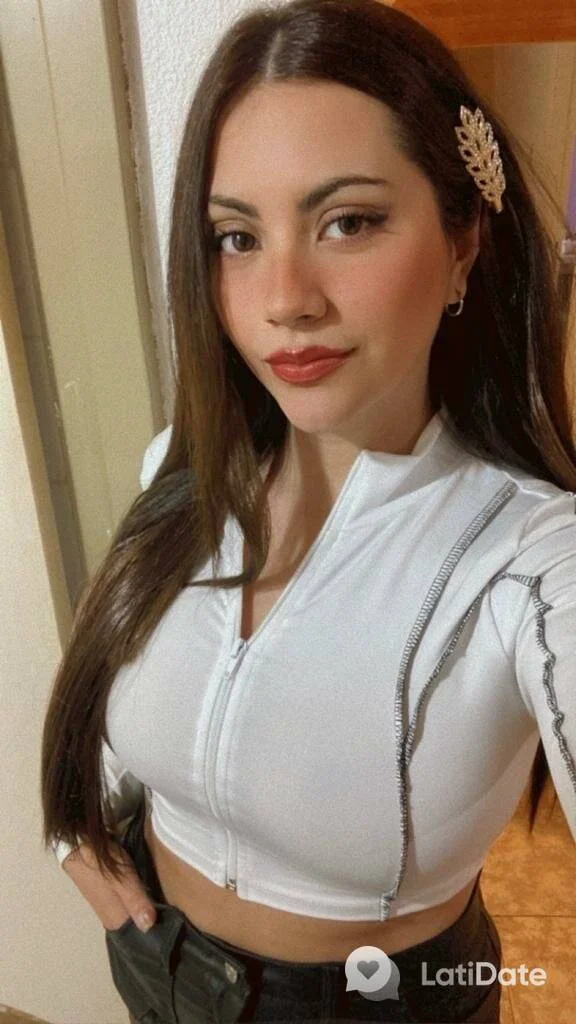 Melani, 27
